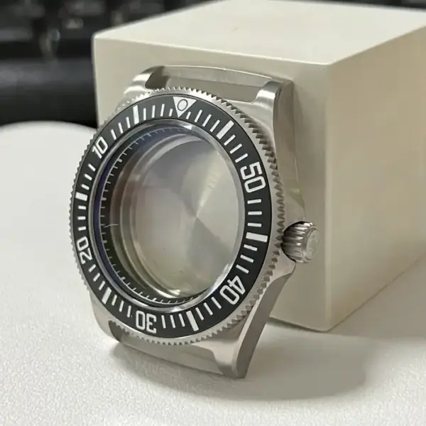 Titanium Watch Case for NH35/NH36 Movement - Image 7