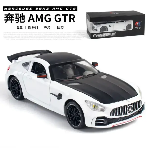 1:24 Mercedes Benz AMG GTR Diecast Model - Image 10