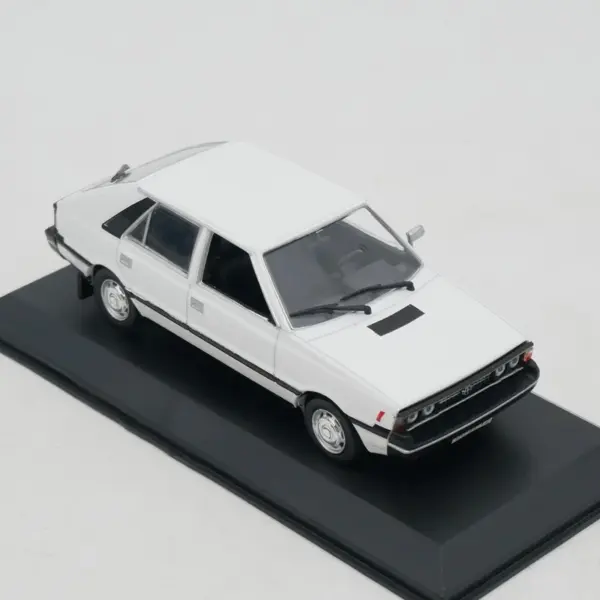 Diecast 1:43 FSO Polonez 1500 Model Car - Image 2