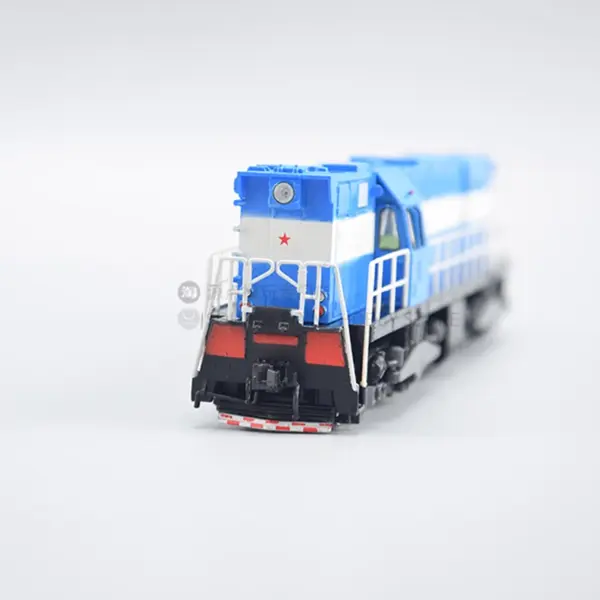 1:87 Scale Diecast CHME5 Russian Locomotive Model - Image 5