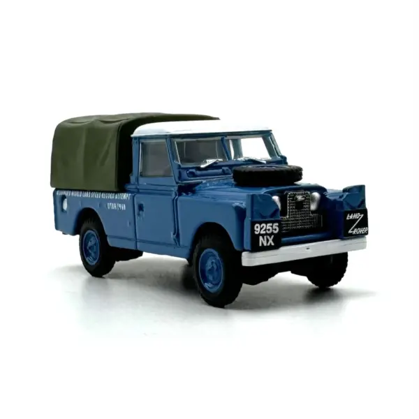 Diecast Land Rover Series II 1:76 Model Car - Image 2