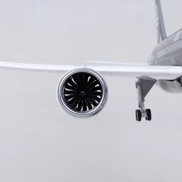 B787 New Zealand Airlines Diecast Model Plane - Image 5