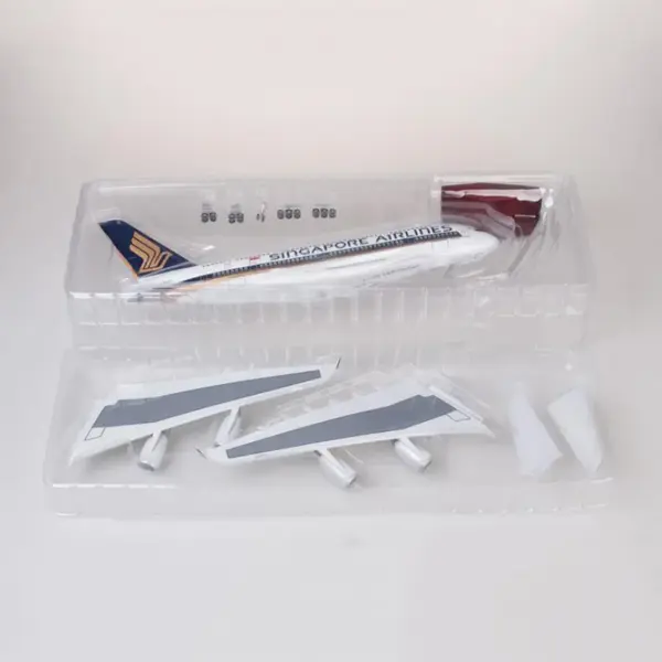 Airbus A380 Singapore Airline Model 1:160 Scale - Image 6