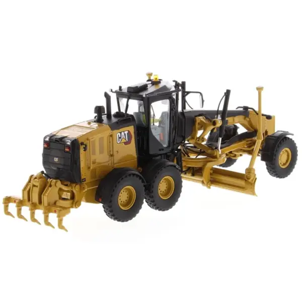 CAT 150M Grader 1:50 Scale Model Vehicle - Image 3