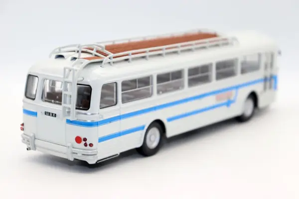 1:43 Scale Chausson AP52 1955 Bus Model - Image 3