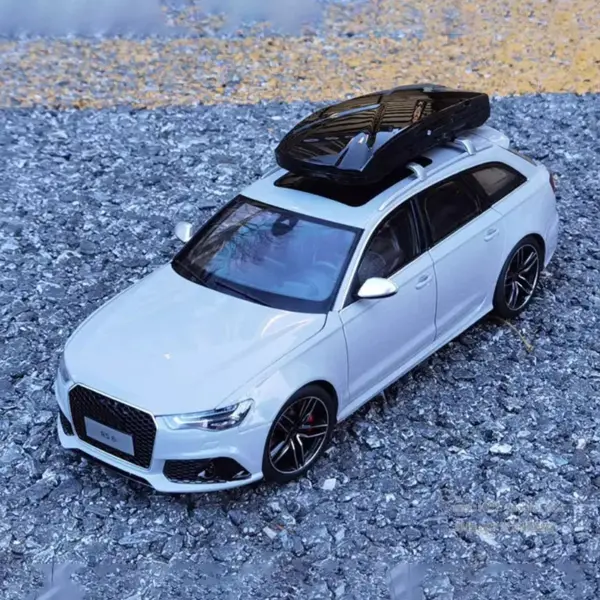 1:18 Scale Audi RS6 Avant C7 Model Car - Image 6