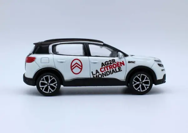 1/64 Scale Citroen C5 Aircross Diecast Model - Image 2