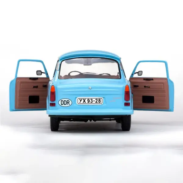 1/18 Scale Trabant 601 Diecast Alloy Model - Image 4
