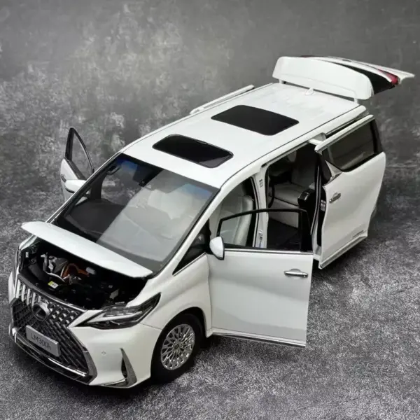 1:18 Lexus LM300 MPV Diecast Car Model - Image 2