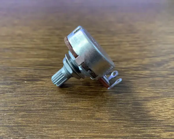 A500K Short Shaft Potentiometer for Guitar - Image 5
