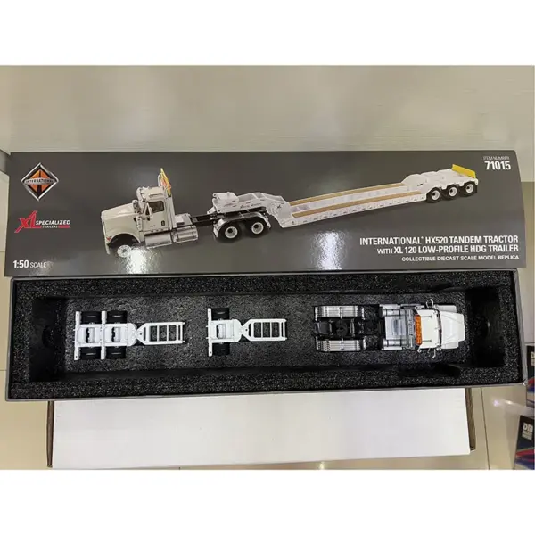 1:50 Scale Alloy Pallet Truck Model 71015 - Image 3