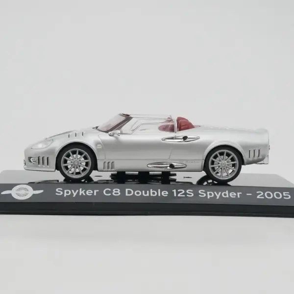 C8 2005 Roadster 1:43 Diecast Alloy Model - Image 2