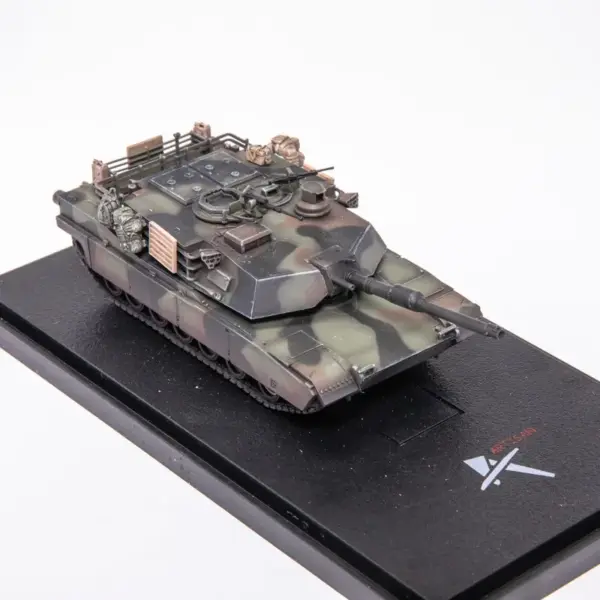 1:72 Scale US M1A2 Abrams Tank Model - Image 6