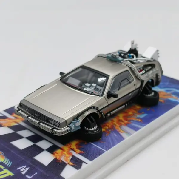 Diecast 1:64 Scale DeLorean Model Car - Image 6