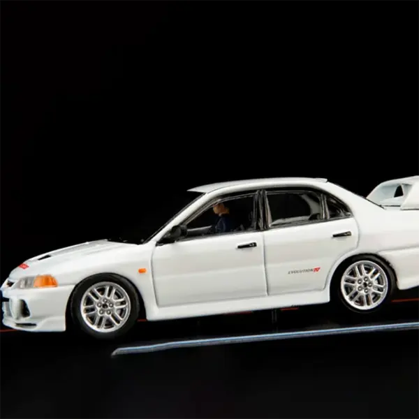 1:64 Scale Mazda RX7 FC3S Alloy Model Car - Image 3