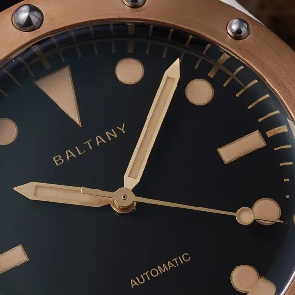 Baltany Retro Luminous Automatic Wrist Watch - Image 4