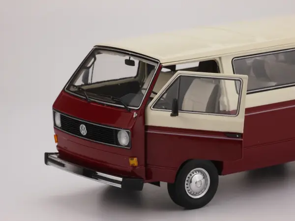 1:18 Scale Diecast T3a Volkswagen Van Model - Image 5