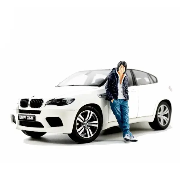 1:18 Scale Resin Racing Car Figure Accessory - Image 4