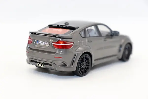 BMW X6 1:43 Scale Diecast Model Car Collection - Image 3