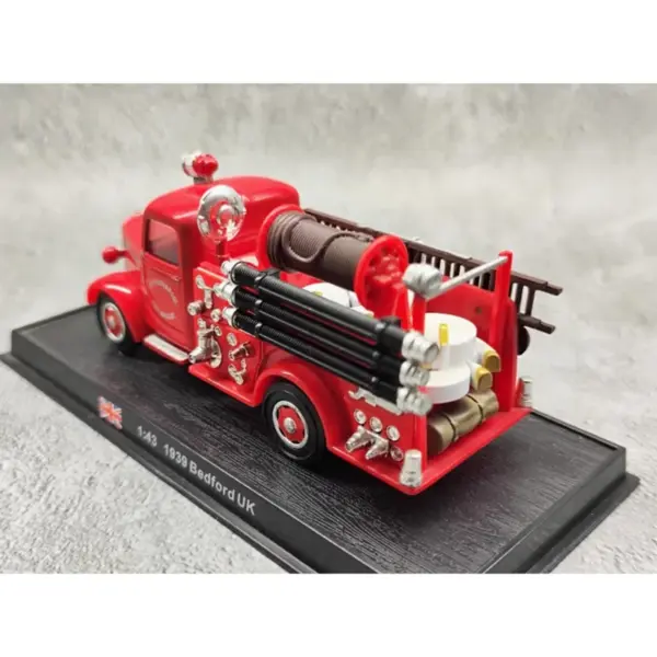1:43 Scale 1939 Bedford UK Fire Truck Model - Image 4