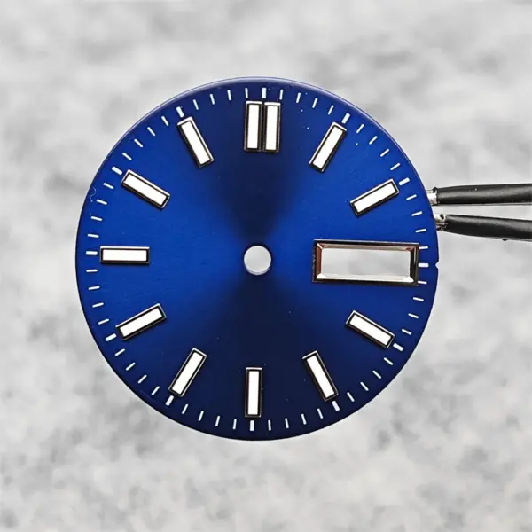 28.5mm Green Luminous Watch Dial for NH36 - Image 2