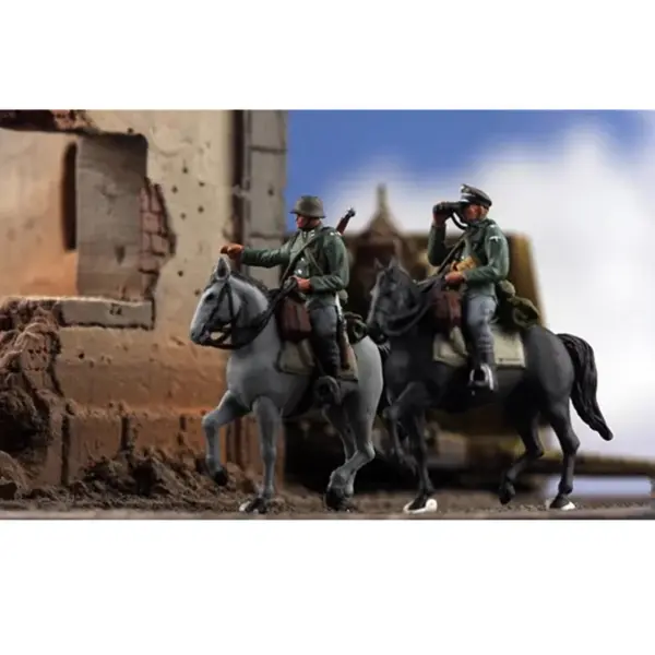 1/72 Scale Model Cavalry Figures Set of 2 - Image 6