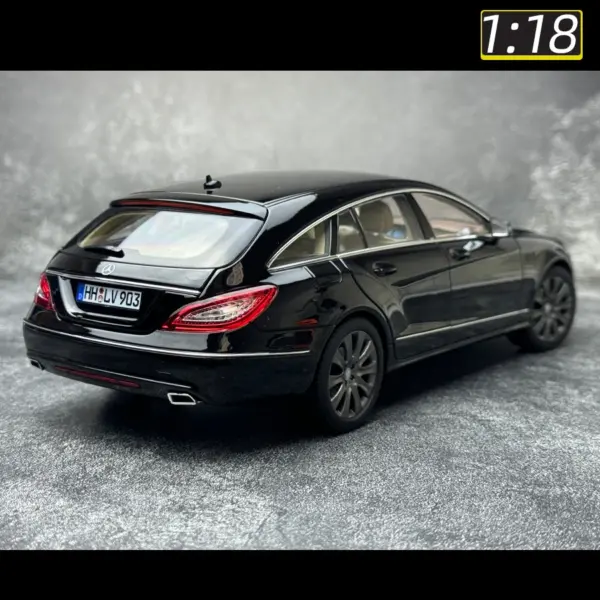 NOREV 1/18 Mercedes Benz CLS Shooting Brake Model - Image 5