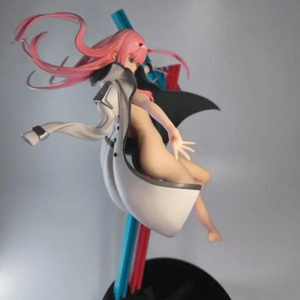 34cm Zero Two Anime Figure DARLING in the FRANXX - Image 5