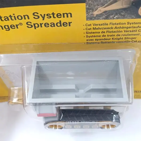 1:64 Scale Alloy Cat Spray Machine Model - Image 2