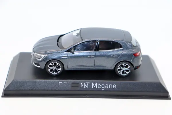 Renault Megane 2016 Grey Diecast Model 1:43 - Image 6