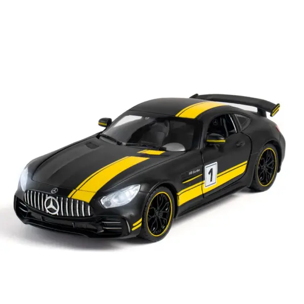 1:24 Mercedes-Benz AMG GTR Diecast Car Model - Image 6