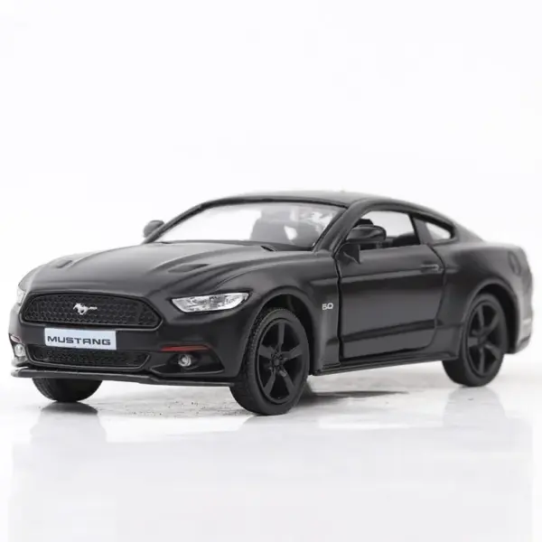 1:36 Scale Diecast Ford Mustang GT Model - Image 3