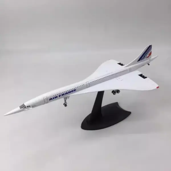 Diecast Concorde Airplane Model 1:400/1:200 - Image 7