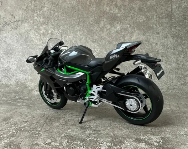 1:12 Scale H2 H2R Alloy Motorcycle Model - Image 3