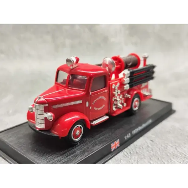 1:43 Scale 1939 Bedford UK Fire Truck Model - Image 5