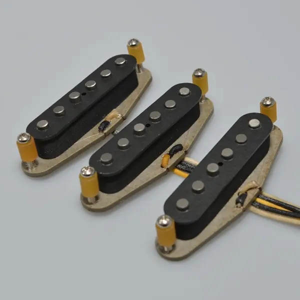 Vintage 1969 Alnico 5 Guitar Pickups Set - Image 2