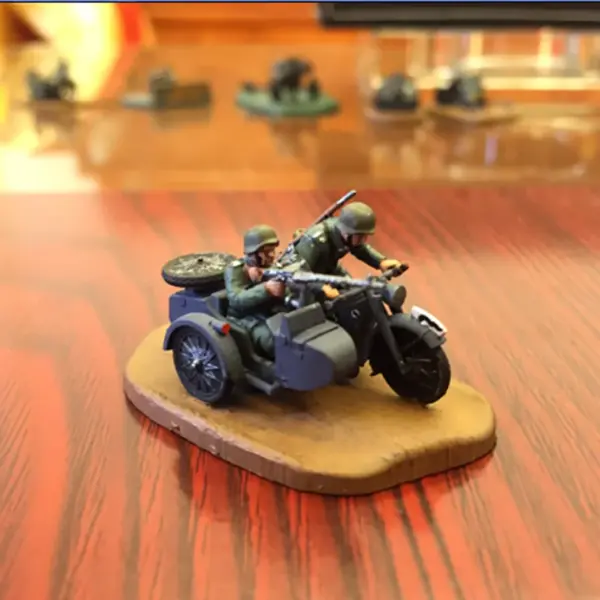 1/72 Scale German R-12 Motorcycle Model