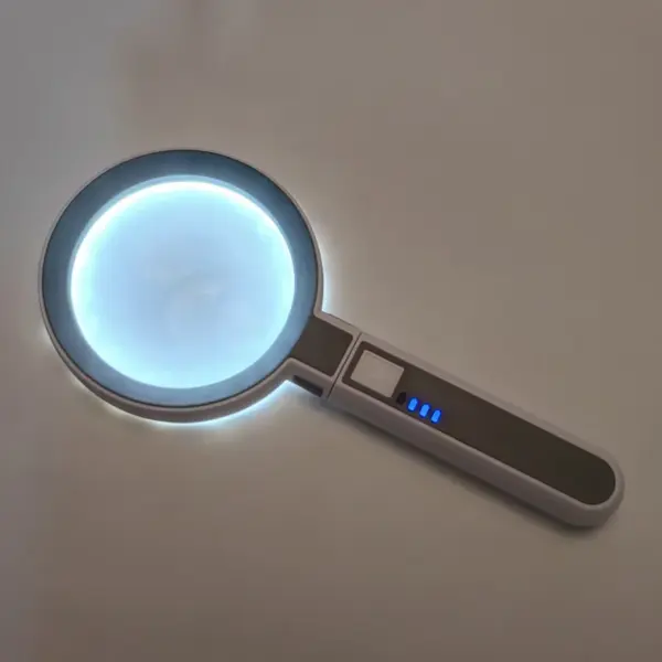 Rechargeable 5x Handheld LED Magnifying Glass - Image 5