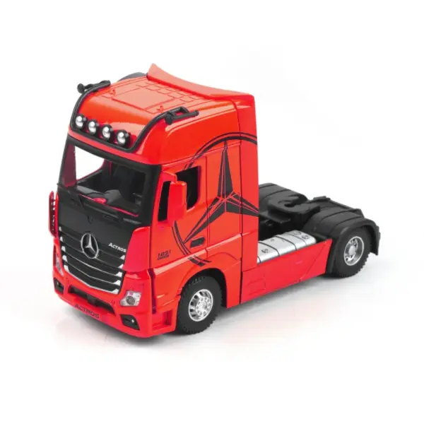 Mercedes-Benz ACTROS 1:36 Diecast Model Truck - Image 10