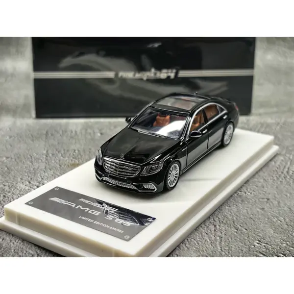 1:64 Scale Diecast Mercedes Benz AMG S65 Model - Image 3