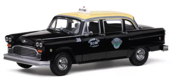 1:18 Scale 1981 New York Taxi Car Model - Image 10