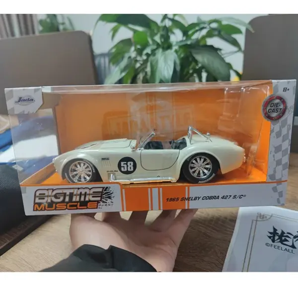 1/24 Scale Shelby Cobra 427S/C Diecast Model - Image 5