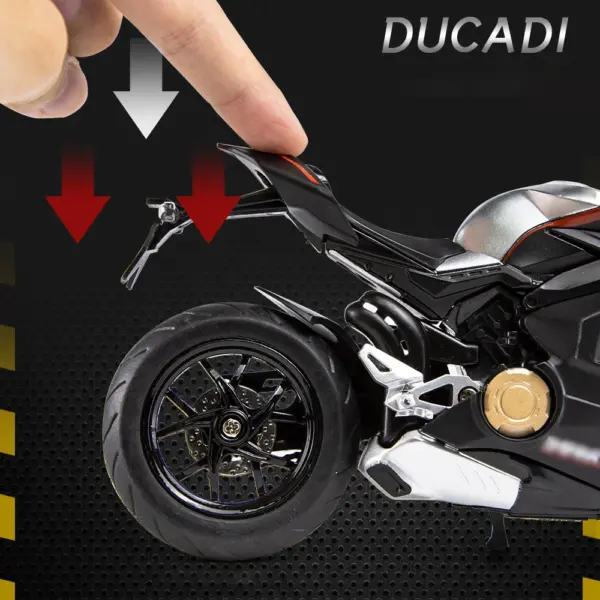 1:12 Scale Red Ducati V4S Diecast Motorcycle - Image 3