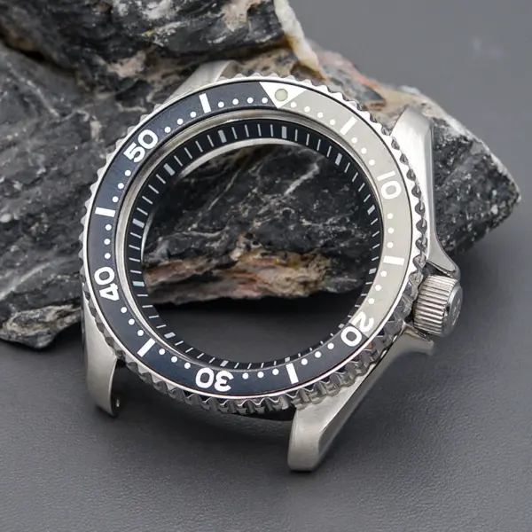 41mm Stainless Steel SKX007 Watch Case with Sapphire Glass - Image 9