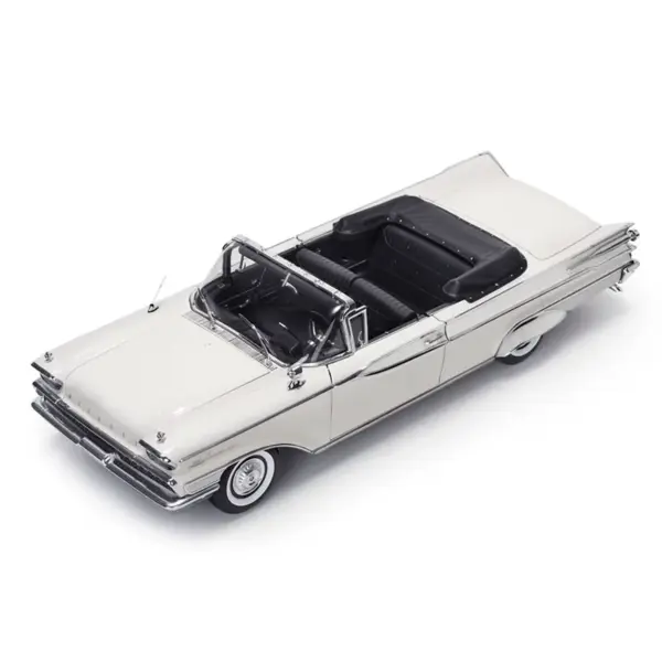 1:18 Scale Mercury Parklane Convertible Model - Image 6