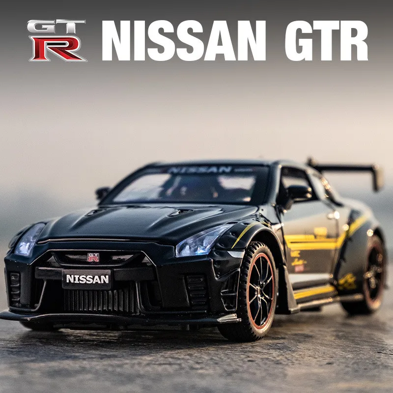 1:32 Scale Nissan GTR R35 Alloy Model Car 2 1:32 Scale Nissan GTR R35 Alloy Model Car - Image 2