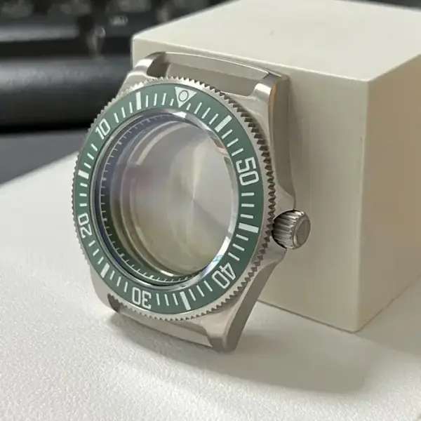 Titanium Watch Case for NH35/NH36 Movement - Image 9