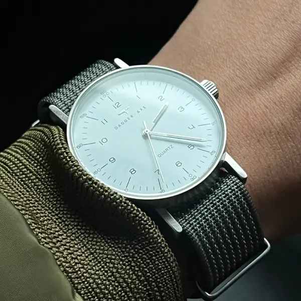 Simple Bauhaus Couple Quartz Watches Set