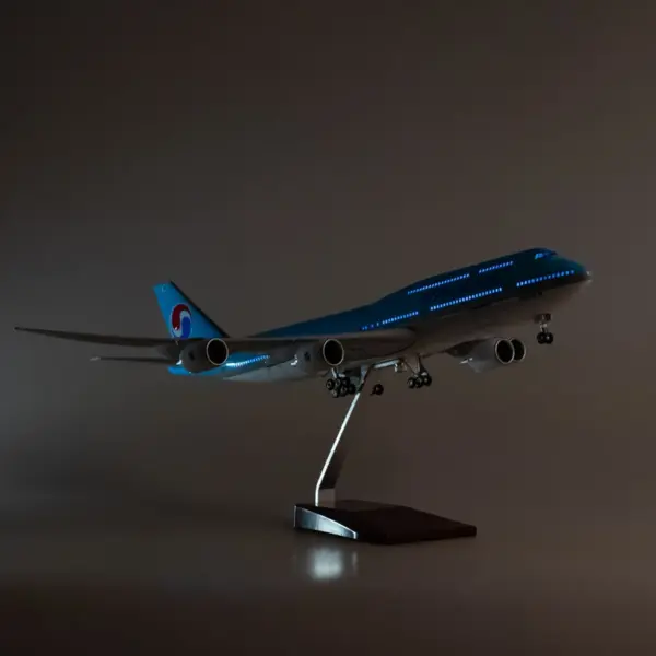 Korean B747-8 Airplane Model 1:160 Scale - Image 4