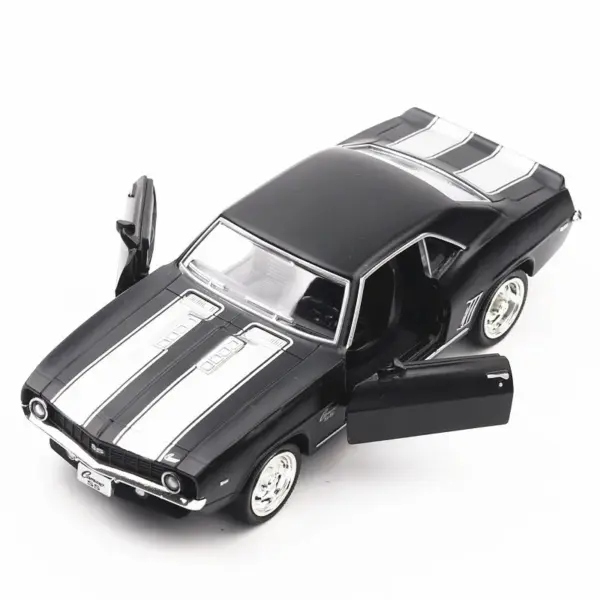1:36 Vintage Black Camaro SS Diecast Model Car - Image 2